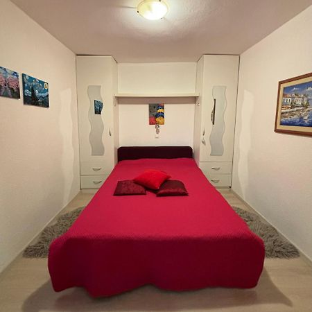 רייקה Apartman Edina מראה חיצוני תמונה