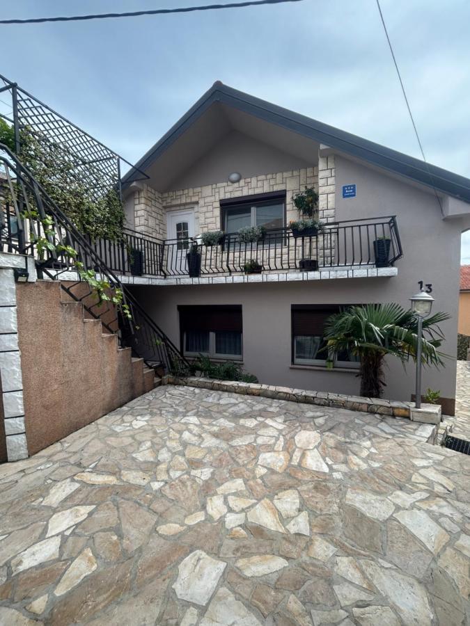 רייקה Apartman Edina מראה חיצוני תמונה